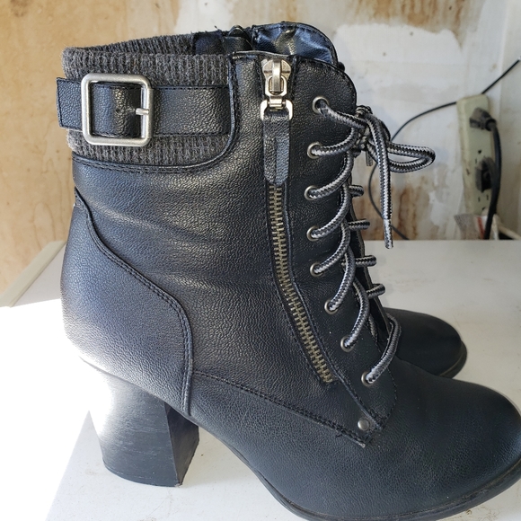 Black leather boots - Picture 3 of 4